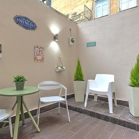 Traditional Apartment With A Terrace, Ac And Fast Internet Lissabon Exterior foto